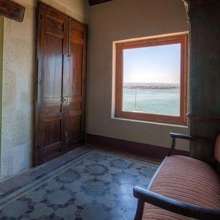 Henry's House سيراكوزا