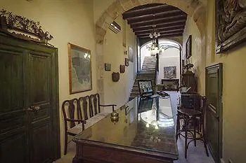 Szálloda Henry's House 4*